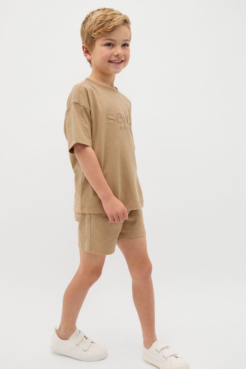 تي شيرت بشعار Core