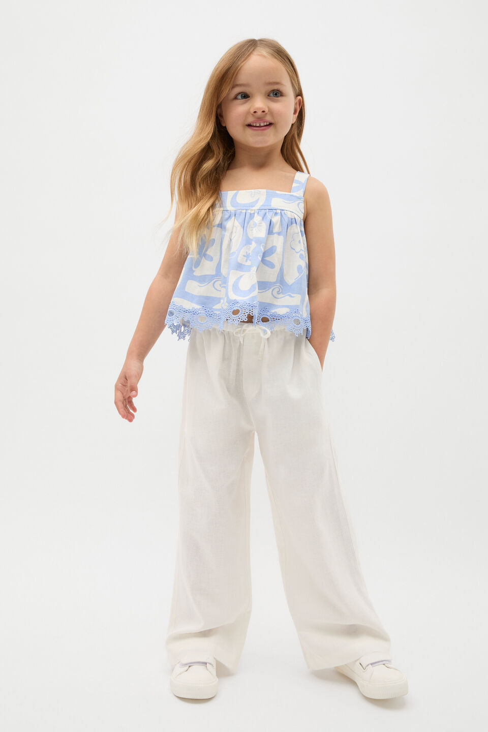 Straight Pull On Pant