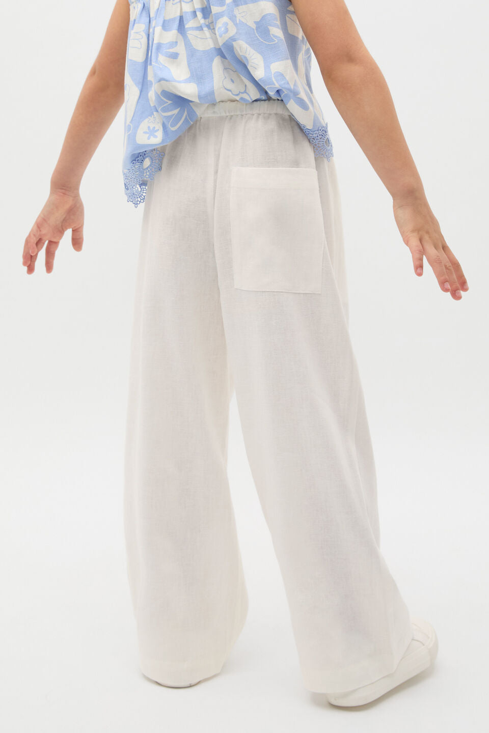 Straight Pull On Pant
